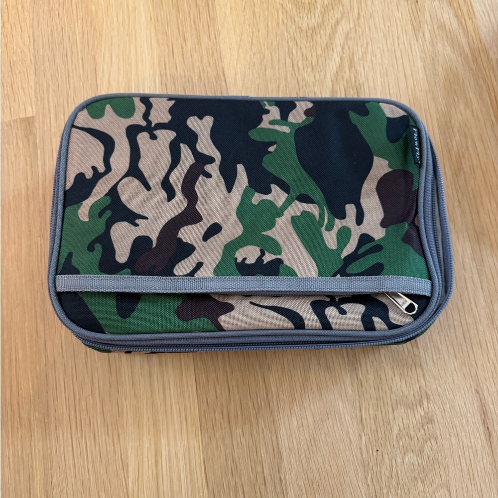 Camouflage lunch bag